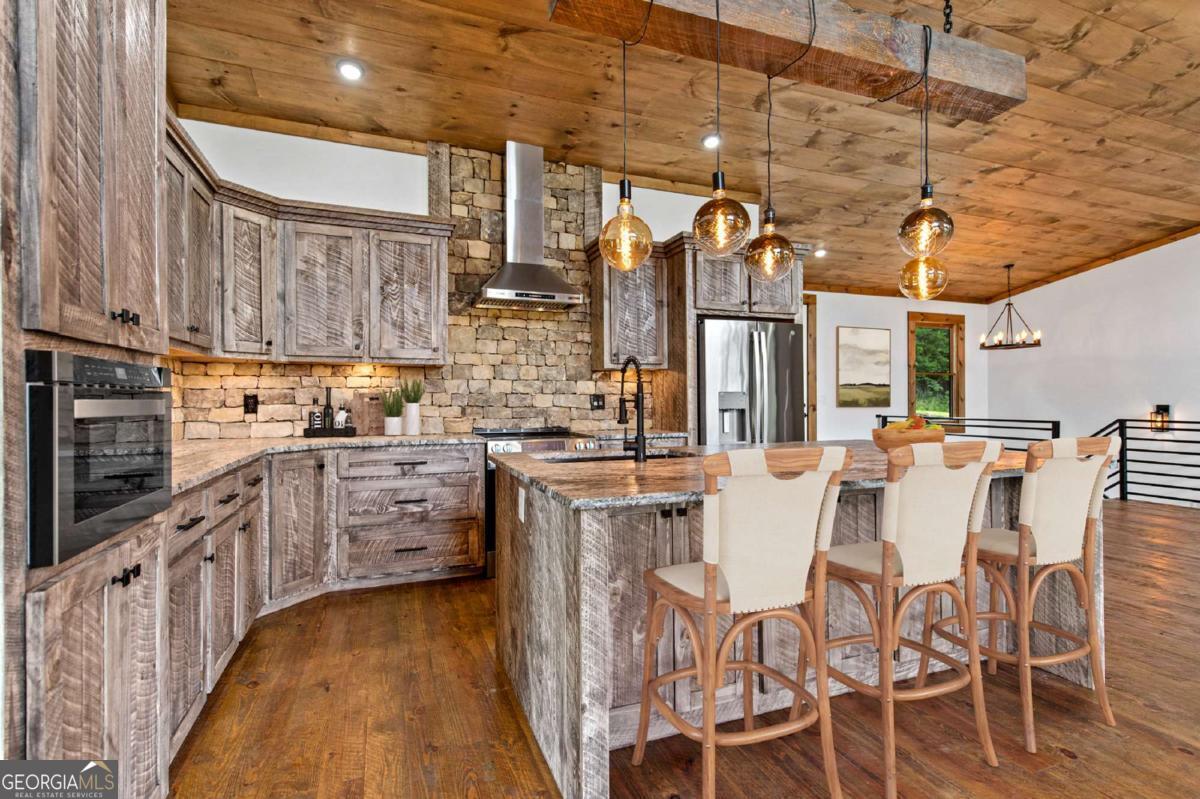 65 Wolf Creek Heights Property Photo 15