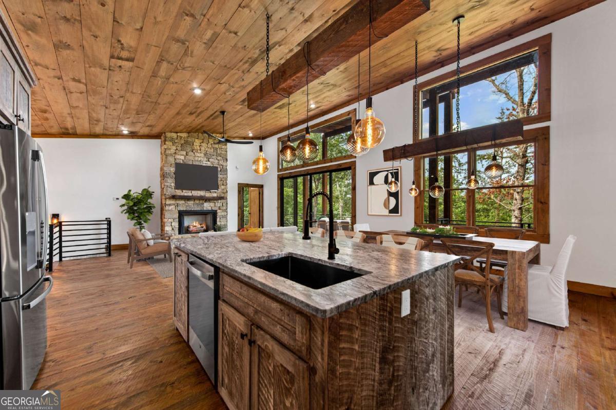 65 Wolf Creek Heights Property Photo 16