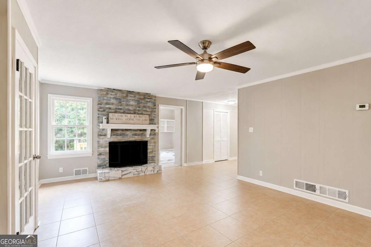 759 Springwood Drive Nw Property Photo 5