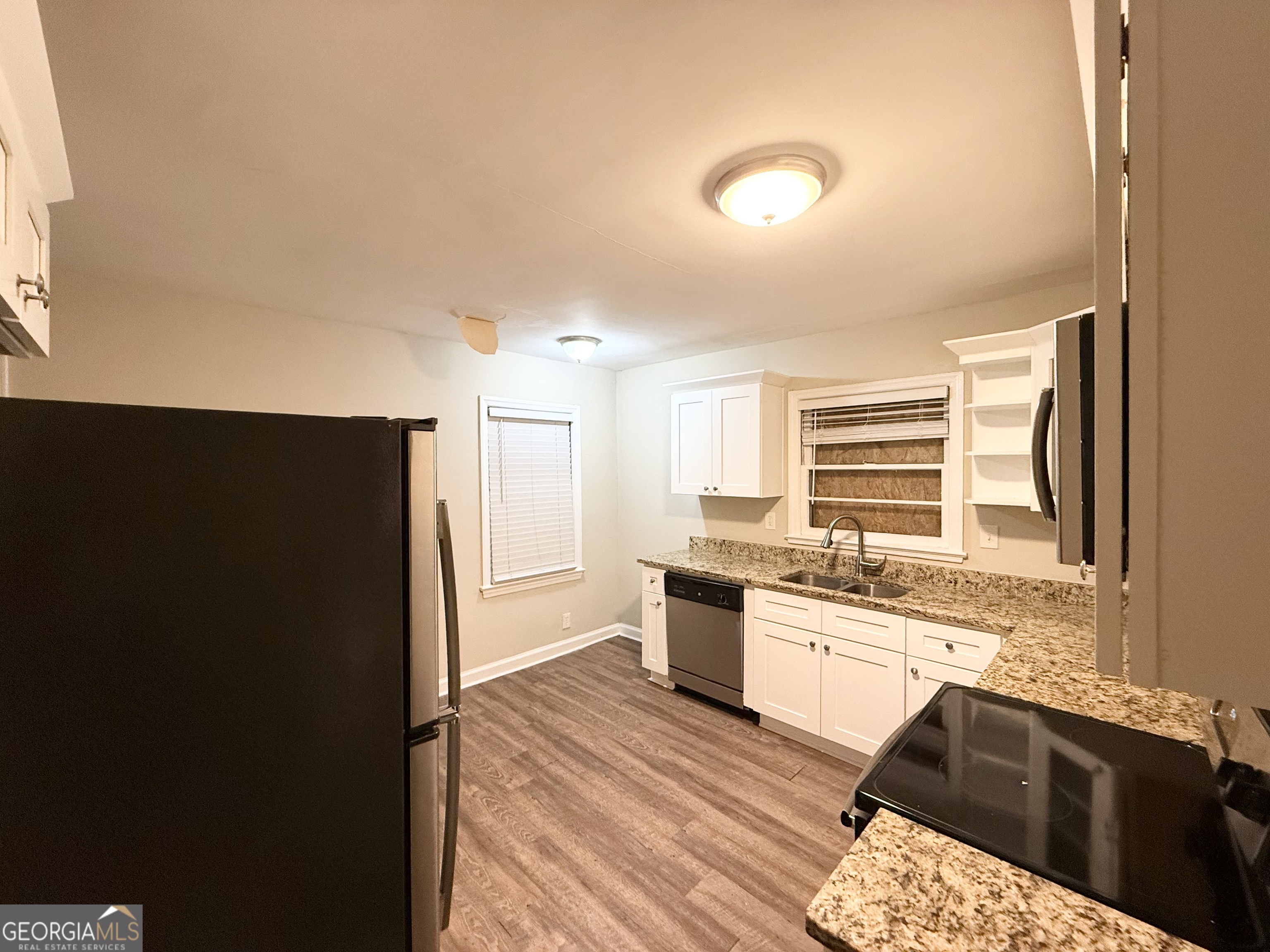 2541 Headland Drive Property Photo 4