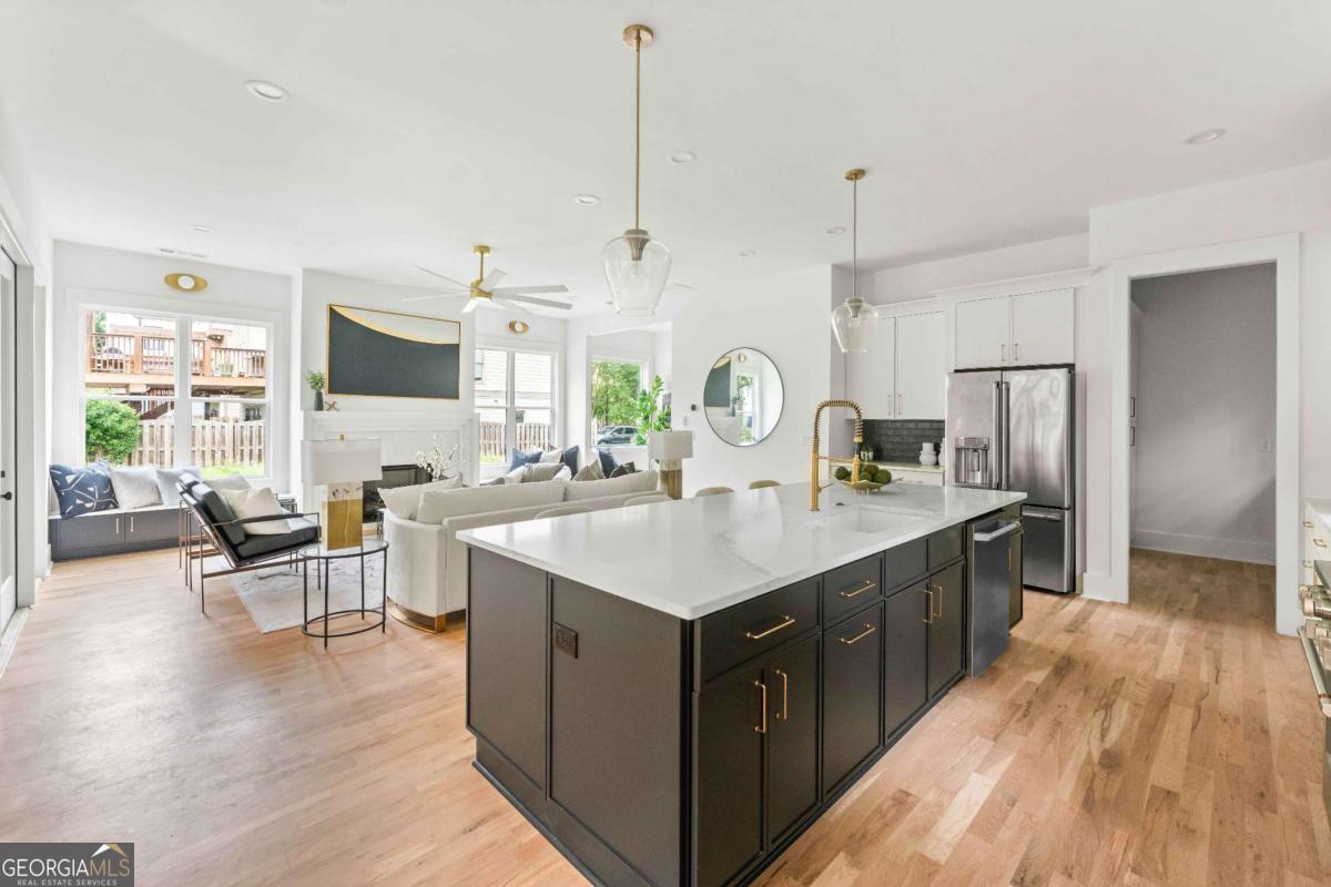 31 Walthall Se Property Photo 10