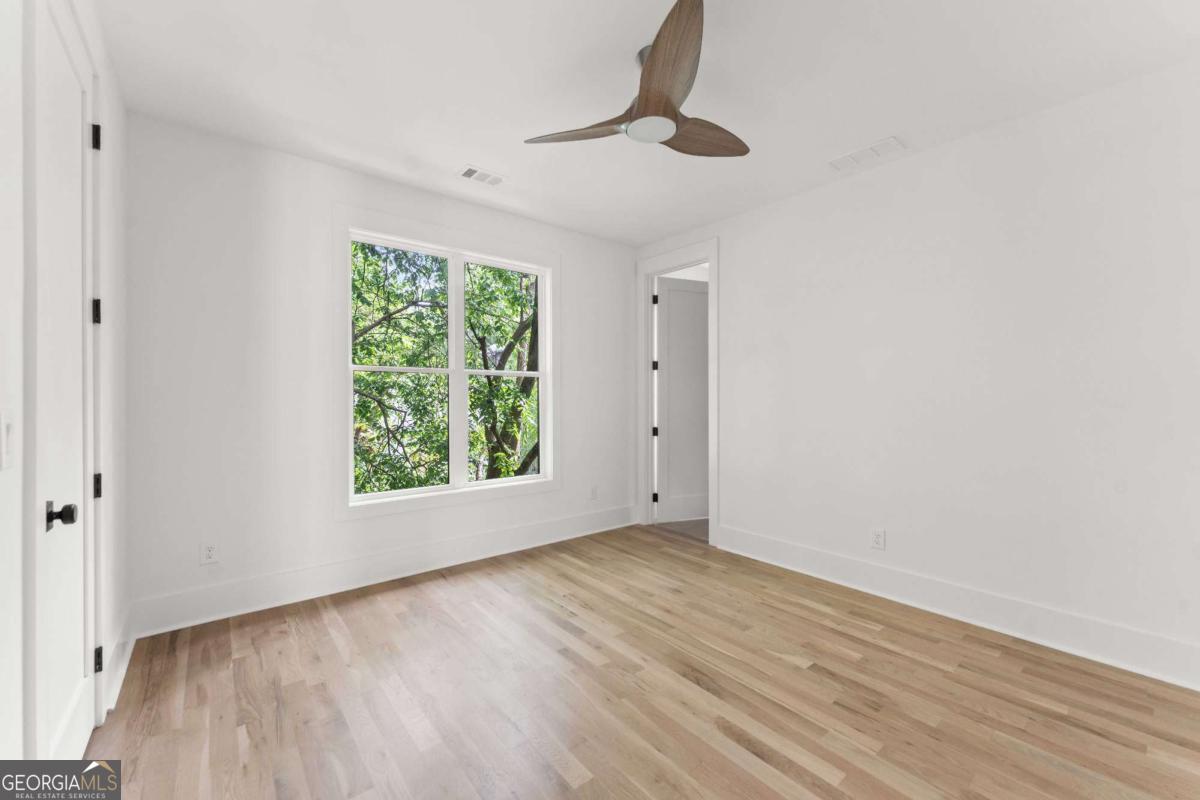 31 Walthall Se Property Photo 27