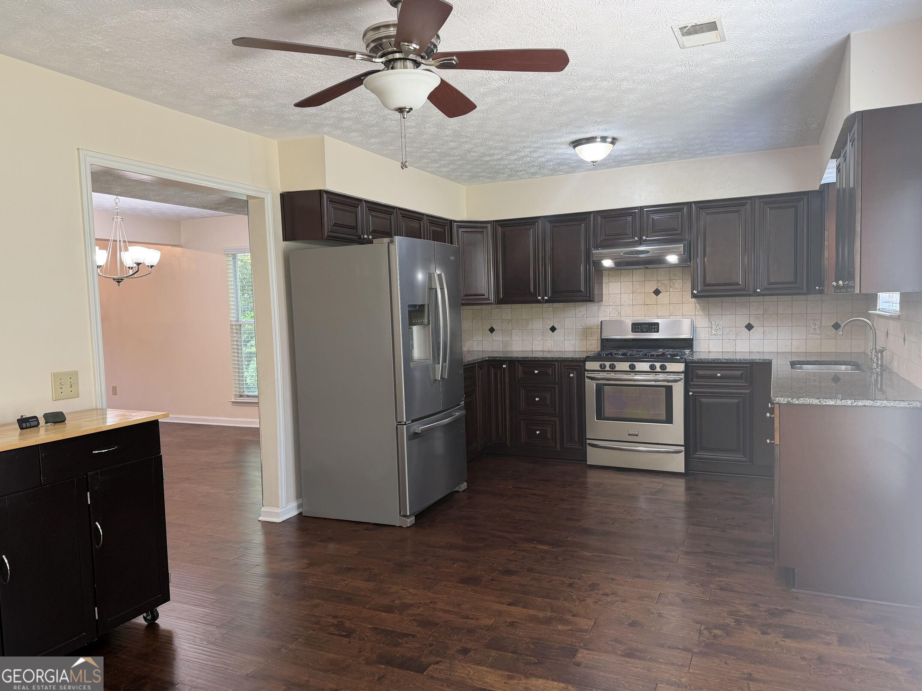 4654 Hampton Ne Property Photo 4