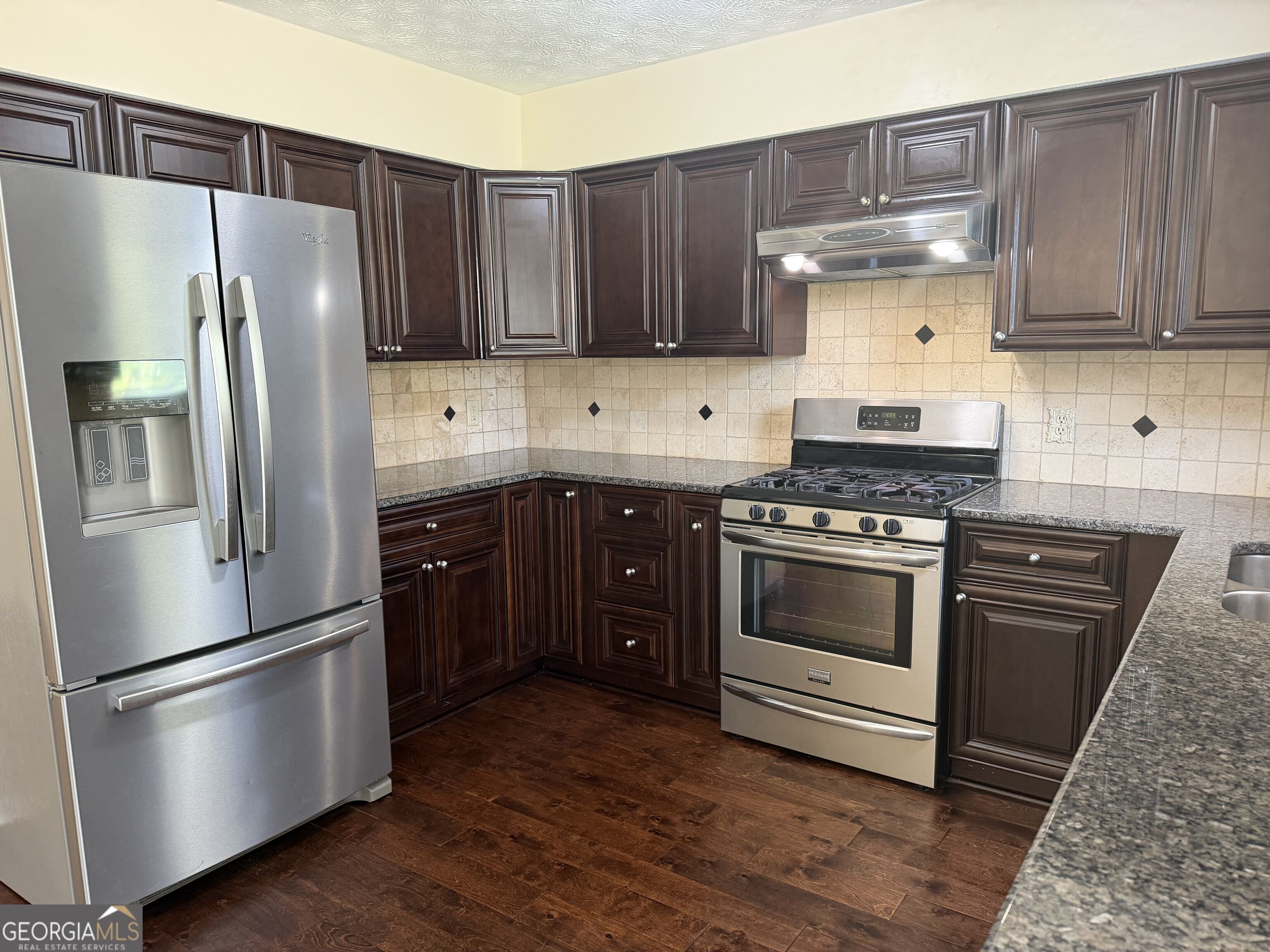 4654 Hampton Ne Property Photo 5