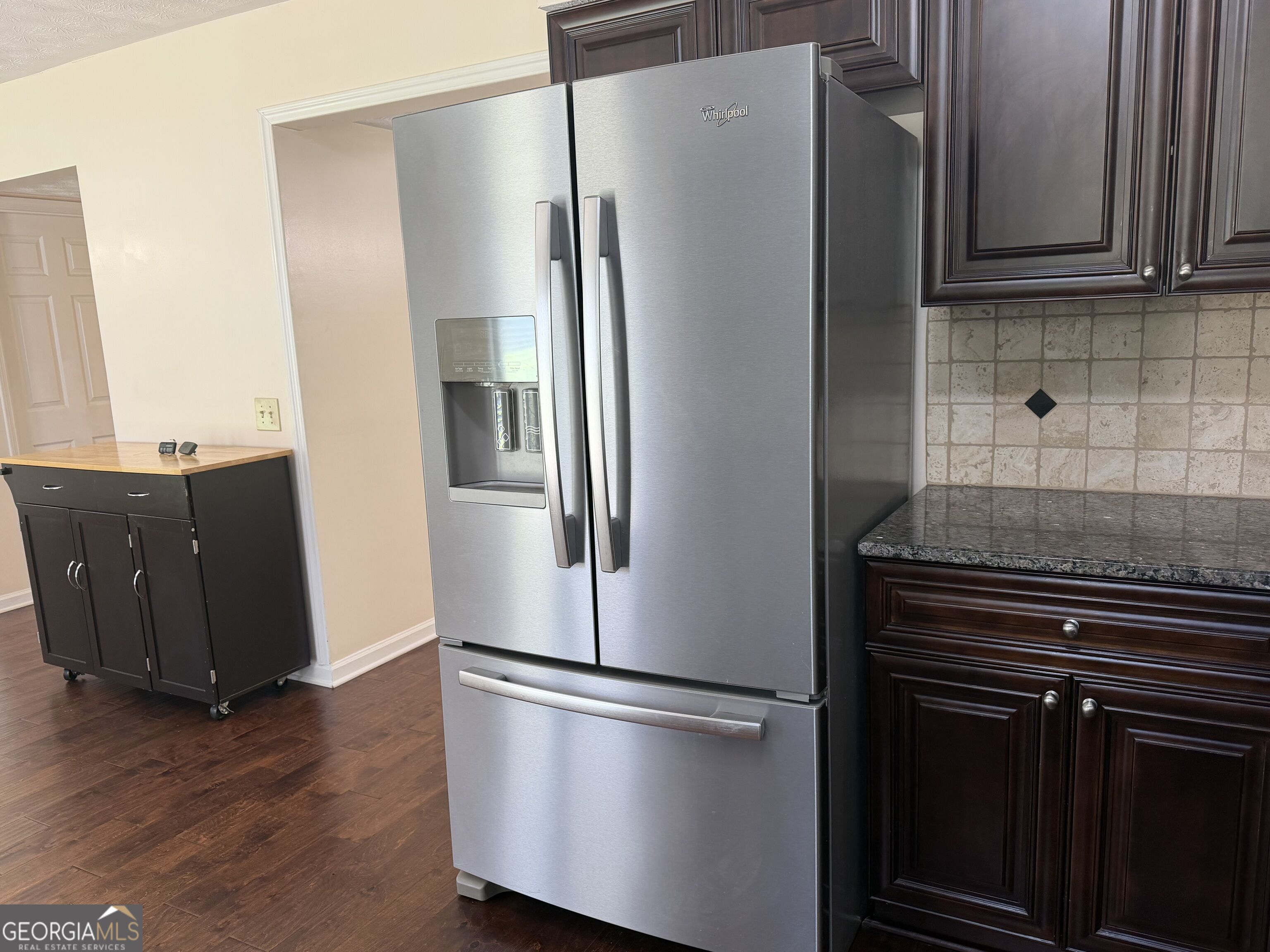 4654 Hampton Ne Property Photo 6