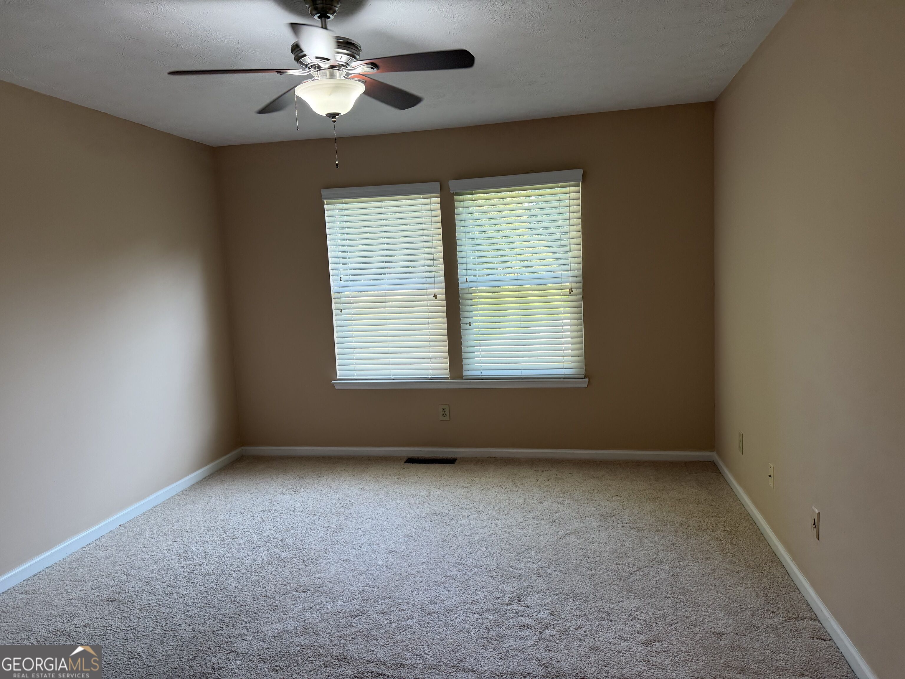 4654 Hampton Ne Property Photo 21