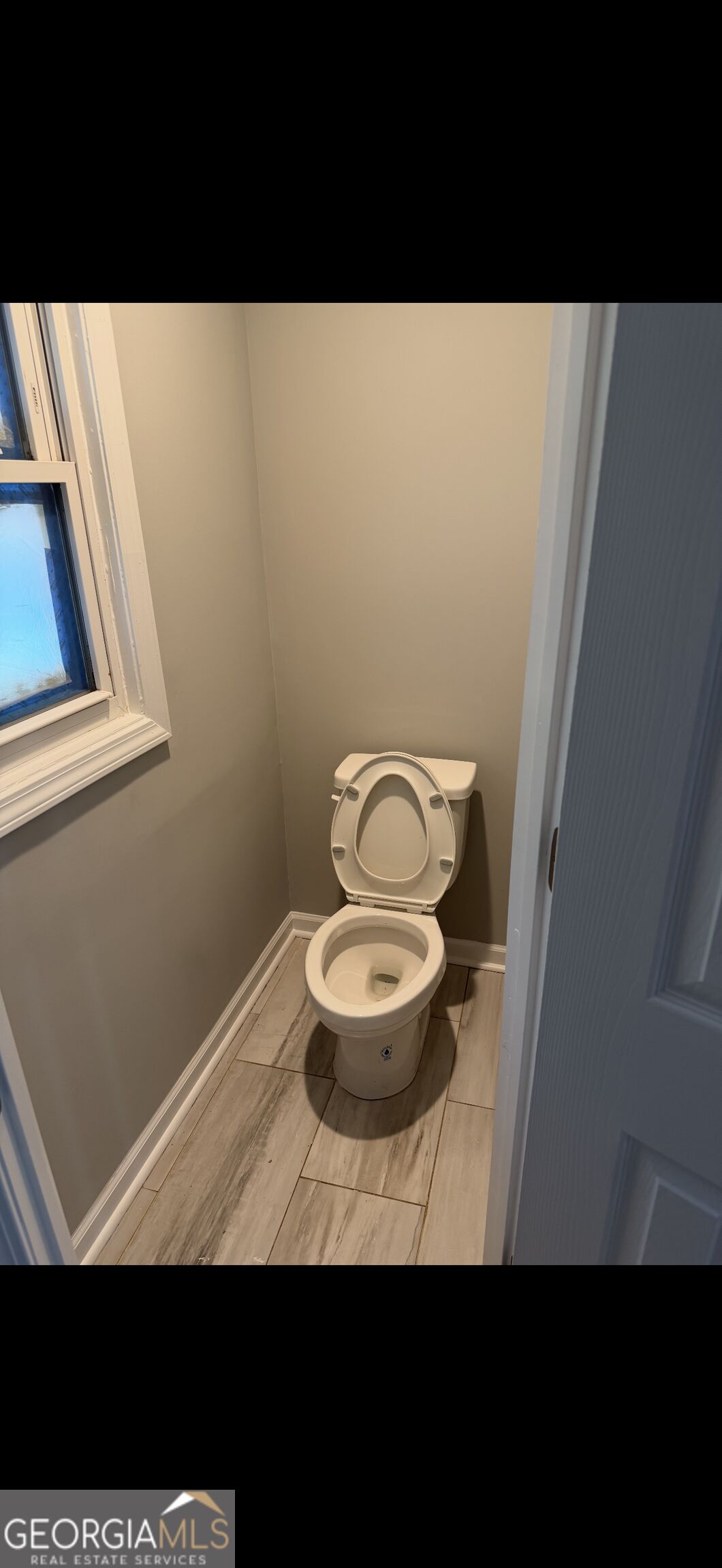 2192 Ne Dering Circle Ne Property Photo 10
