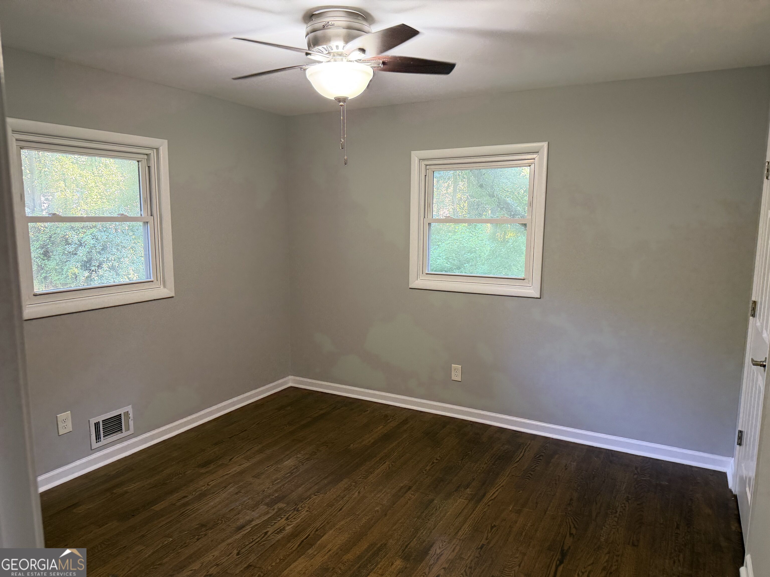 2192 Ne Dering Circle Ne Property Photo 13