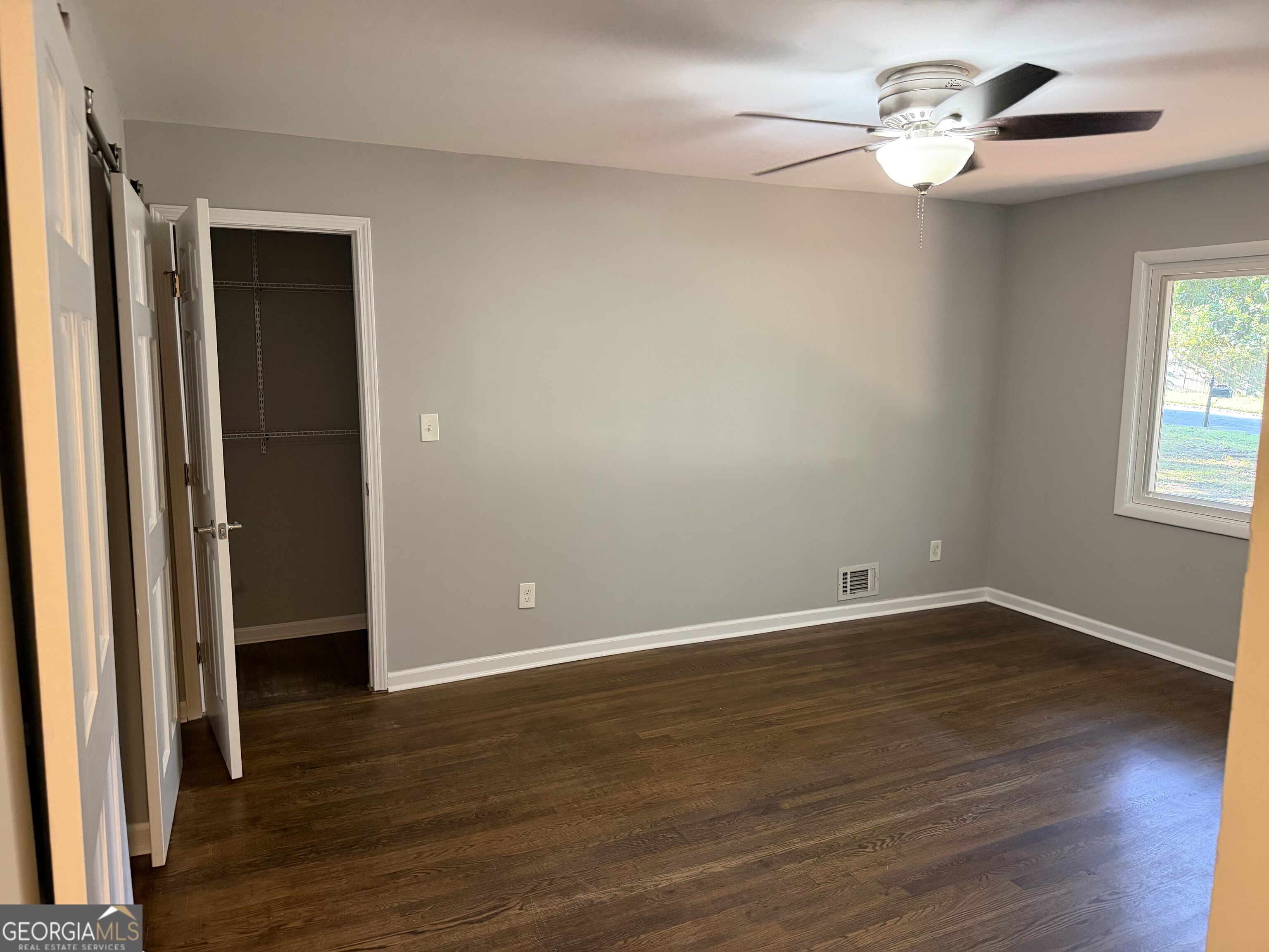 2192 Ne Dering Circle Ne Property Photo 18