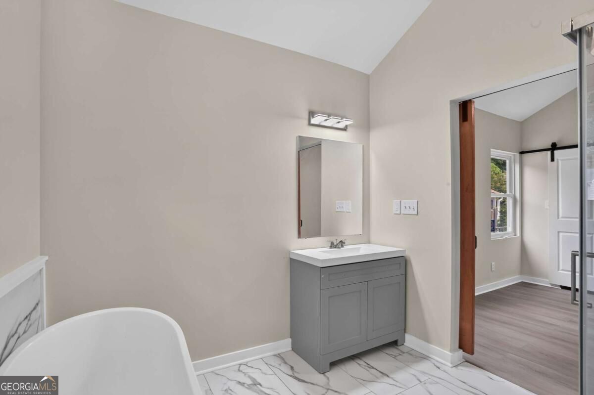 882 Tanner Drive Property Photo 14