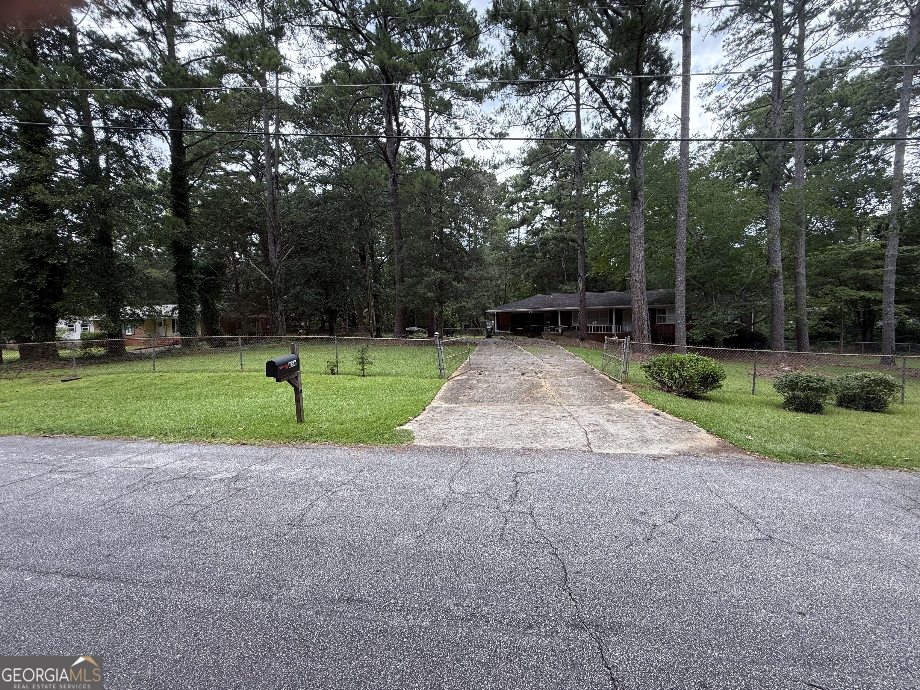 856 Virginia Court Property Photo 2