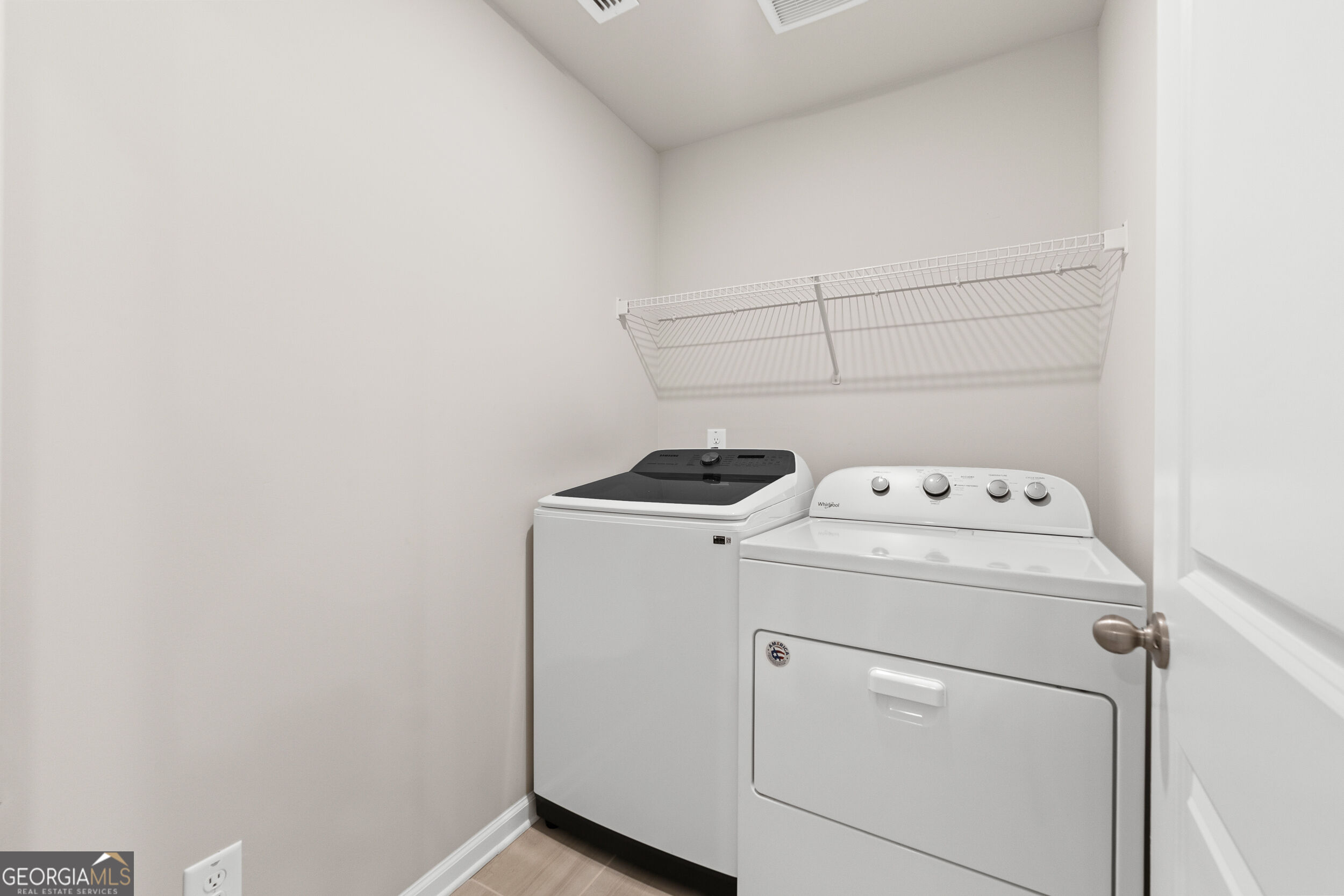 1752 Villageside Court Property Photo 31