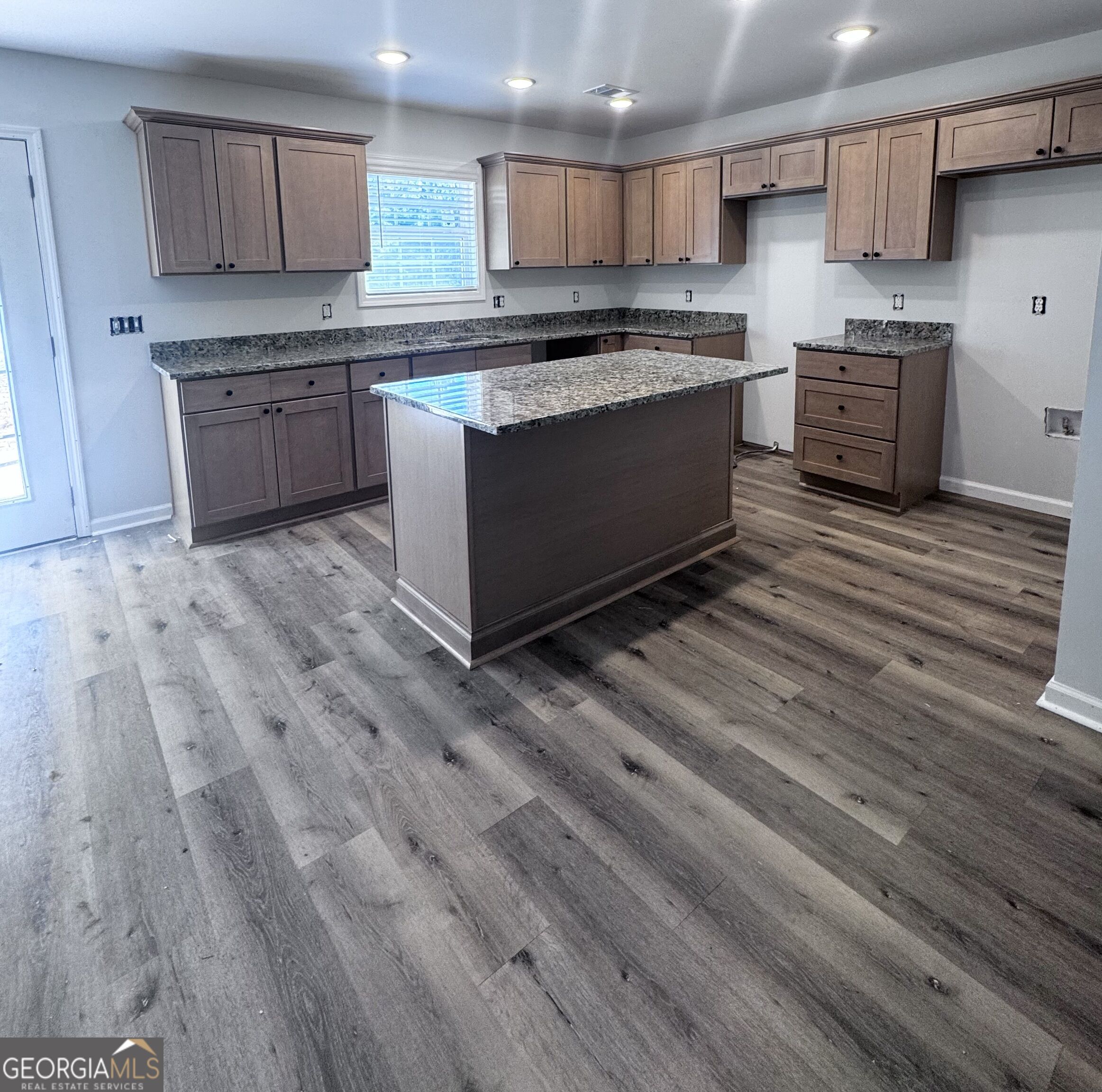 65 Crestview Lane Property Photo 3