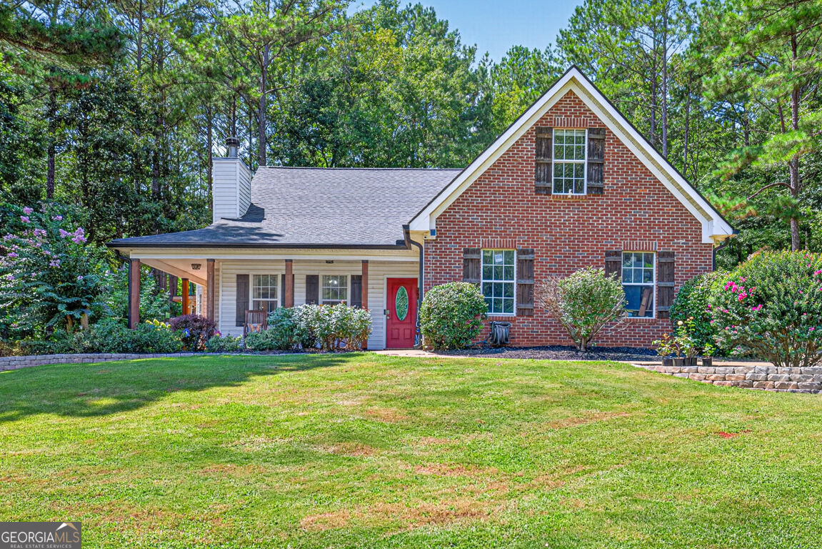 1041 Matthews Way Property Photo 4