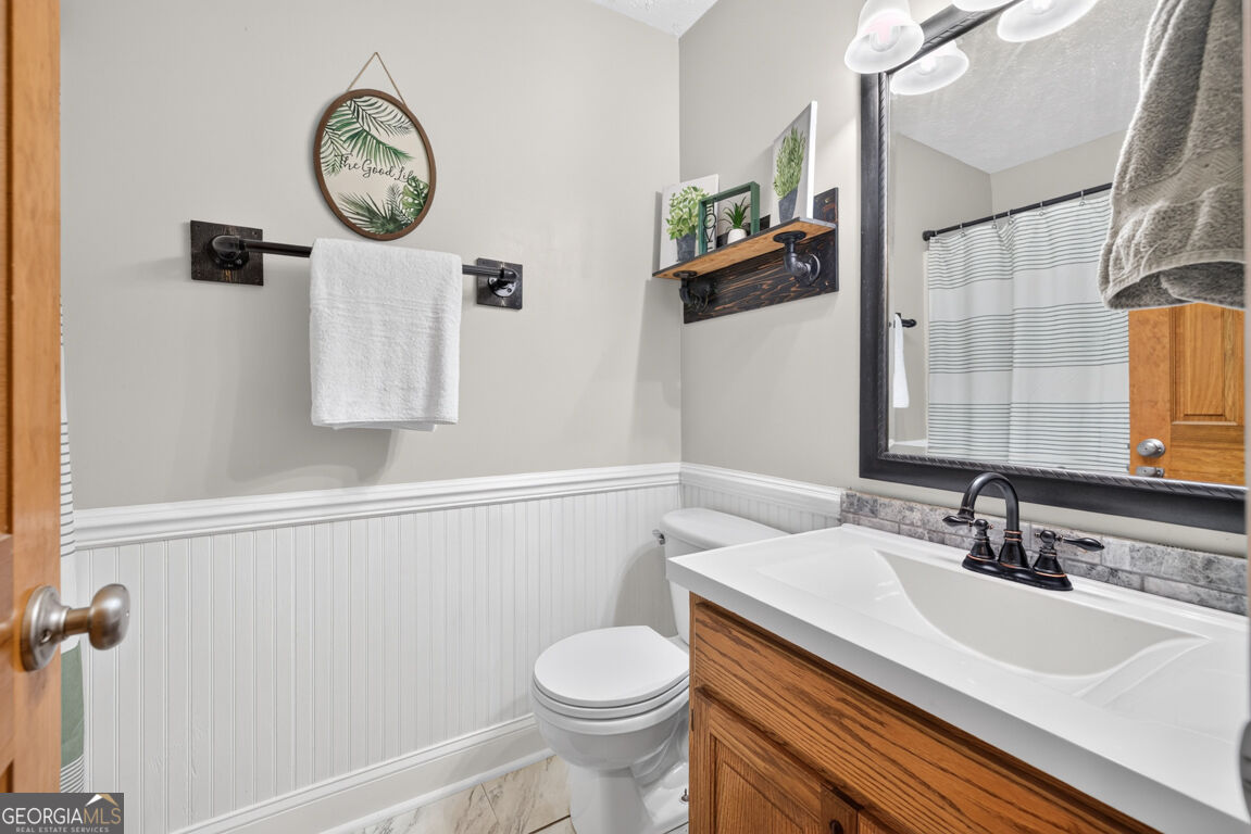 1041 Matthews Way Property Photo 35