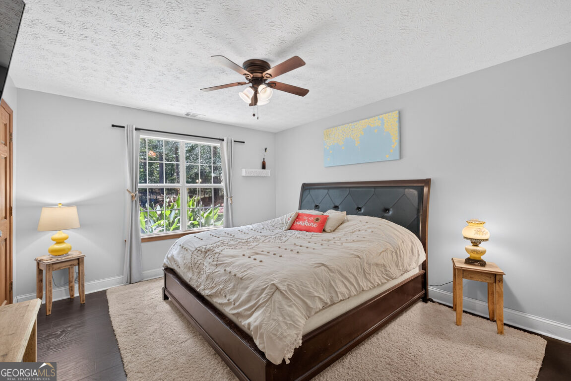 1041 Matthews Way Property Photo 39