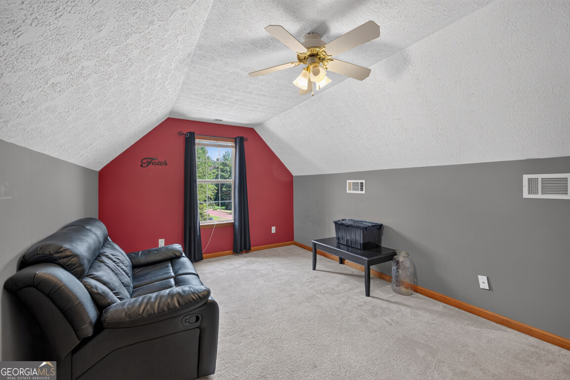 1041 Matthews Way Property Photo 42