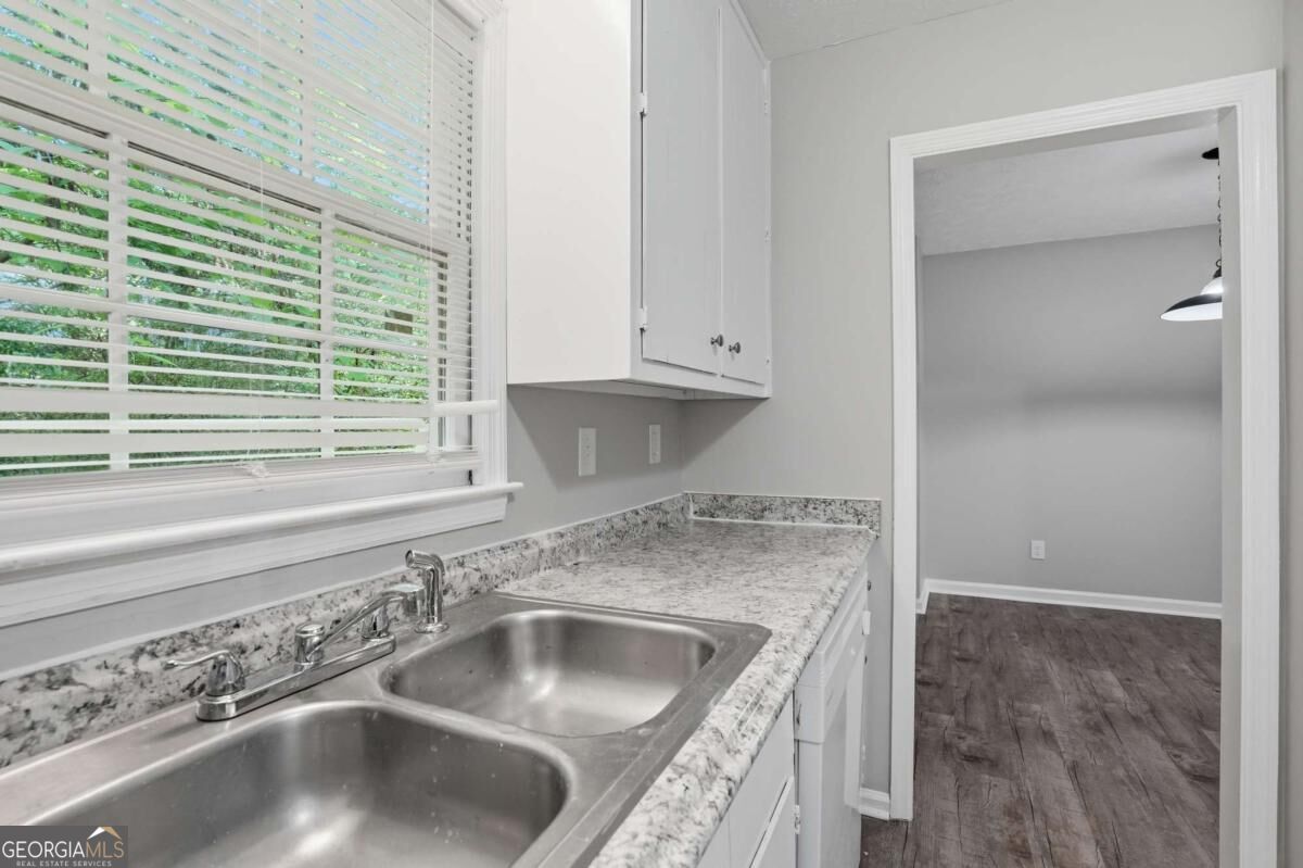 5342 Ridgemere Court Property Photo 8