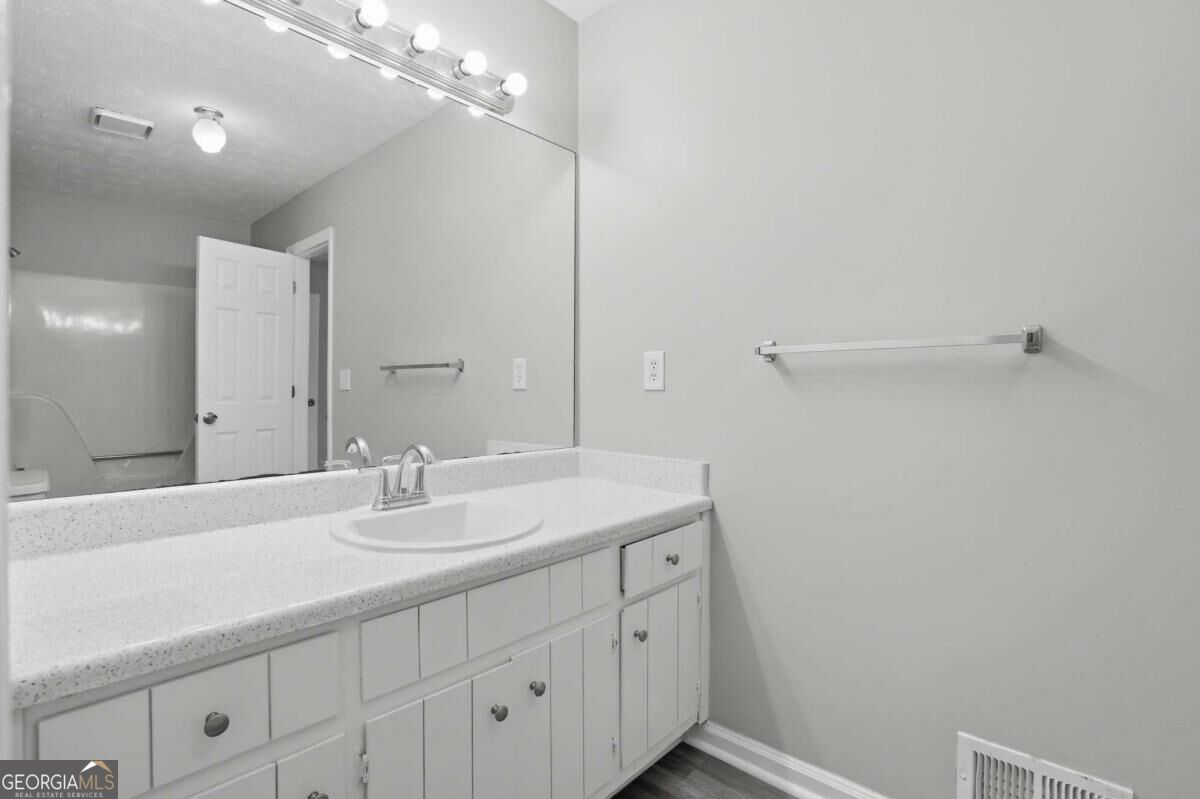 5342 Ridgemere Court Property Photo 12