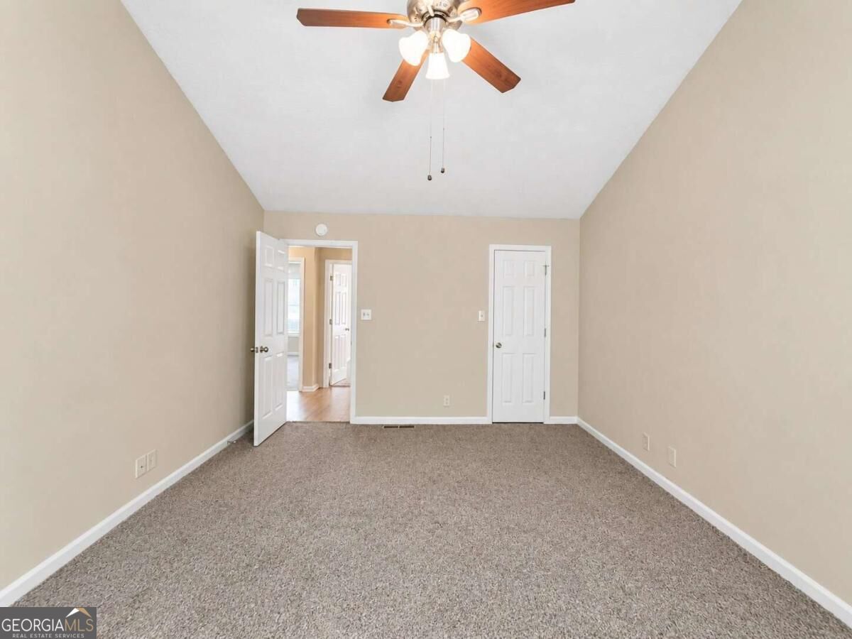 2095 Oakpointe Court Property Photo 14