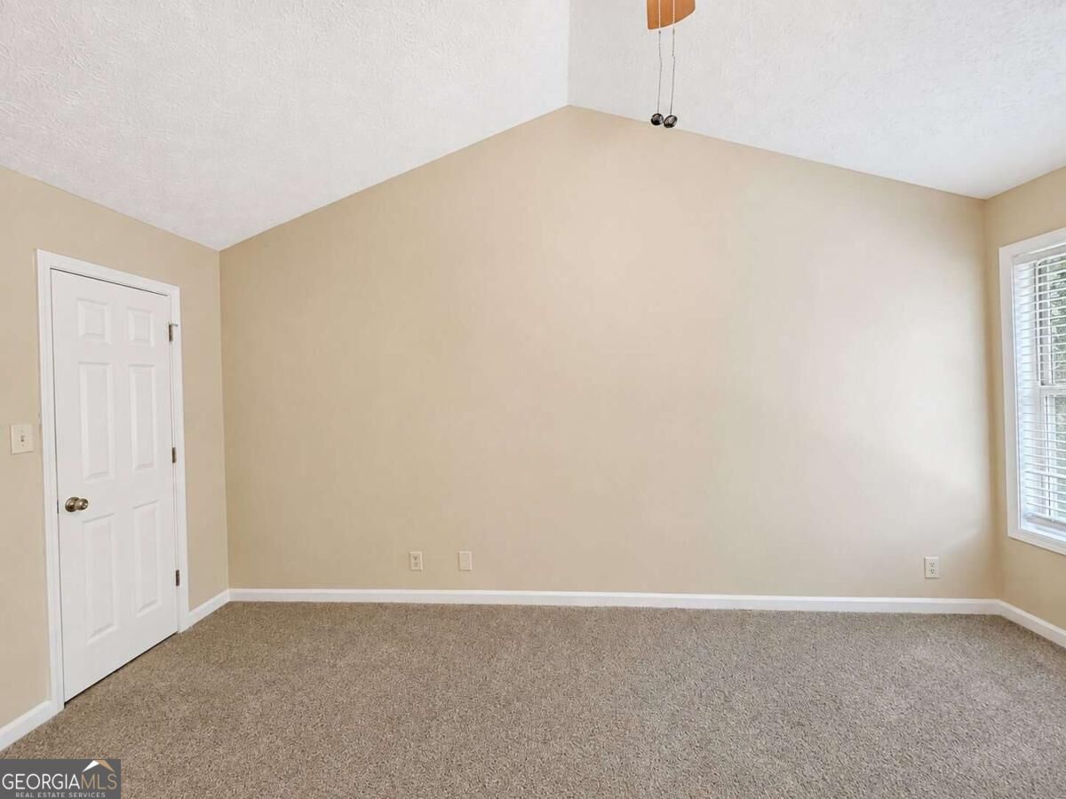 2095 Oakpointe Court Property Photo 19