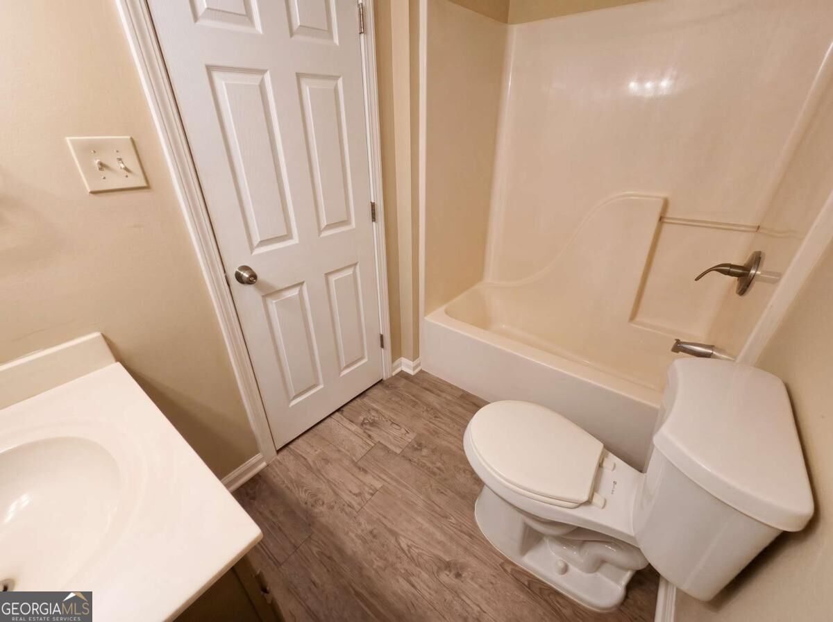 2095 Oakpointe Court Property Photo 23