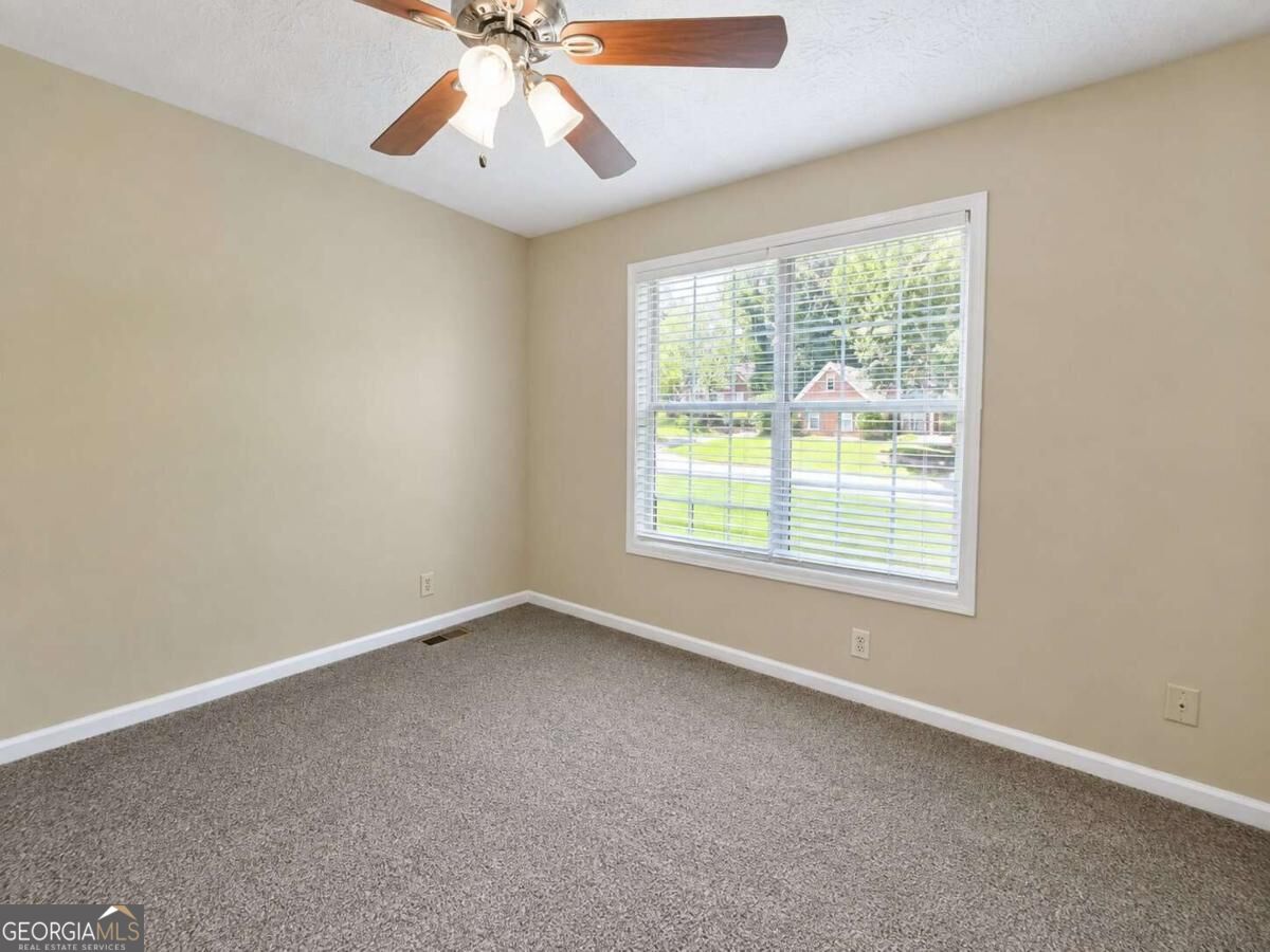 2095 Oakpointe Court Property Photo 24