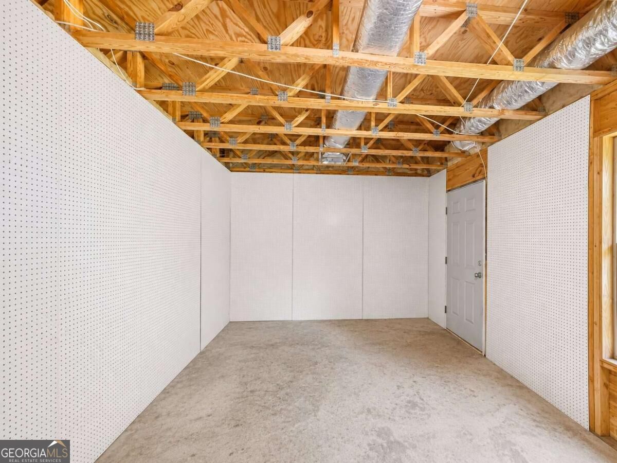 2095 Oakpointe Court Property Photo 33