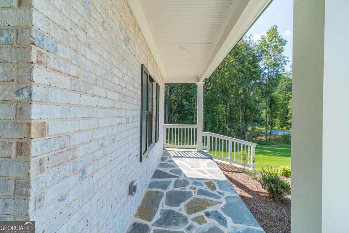 2736 Thomas View Court Property Photo 10