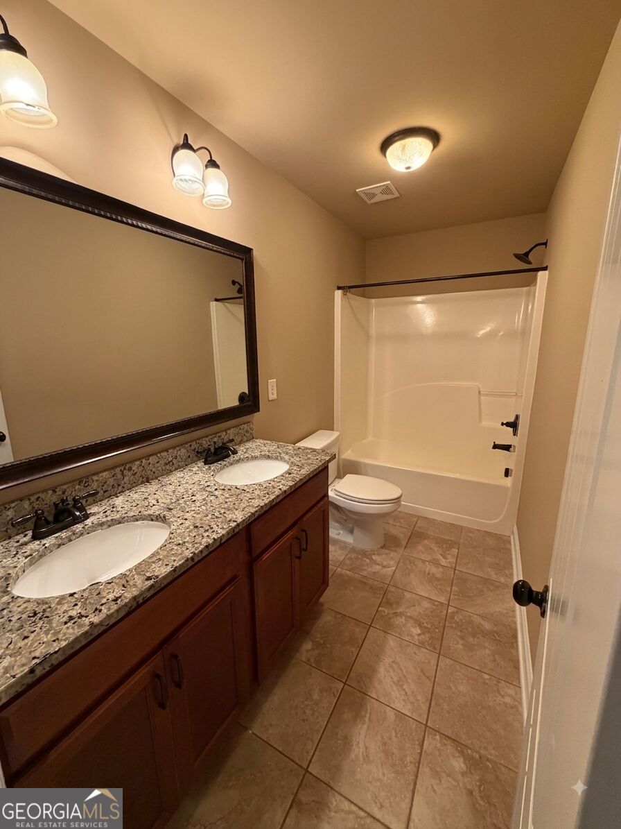 5410 Everlook Circle Property Photo 16