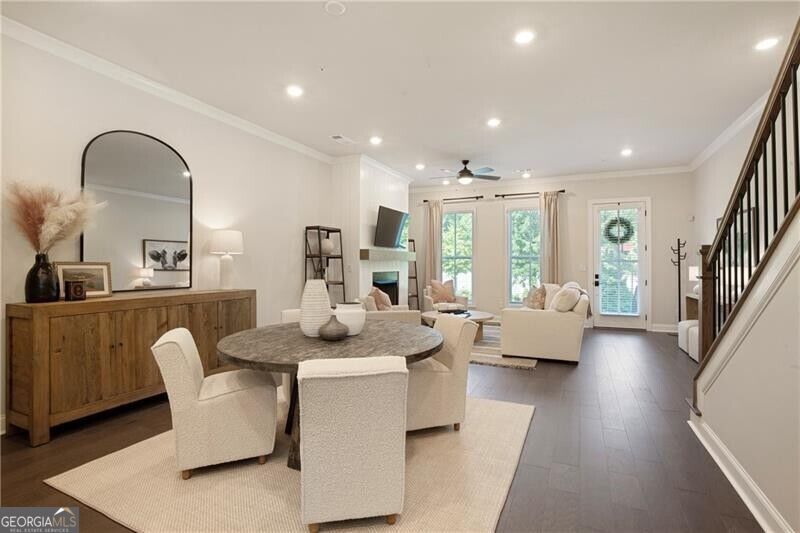 136 Everley Walk Property Photo 4