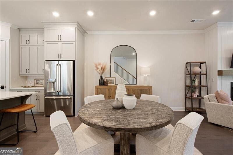 136 Everley Walk Property Photo 8