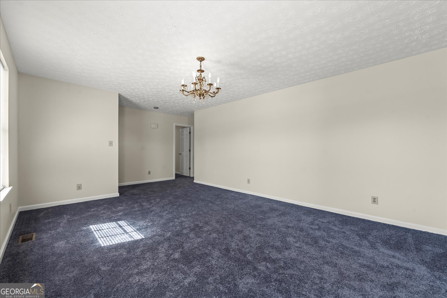1328 Ward Drive Property Photo 5