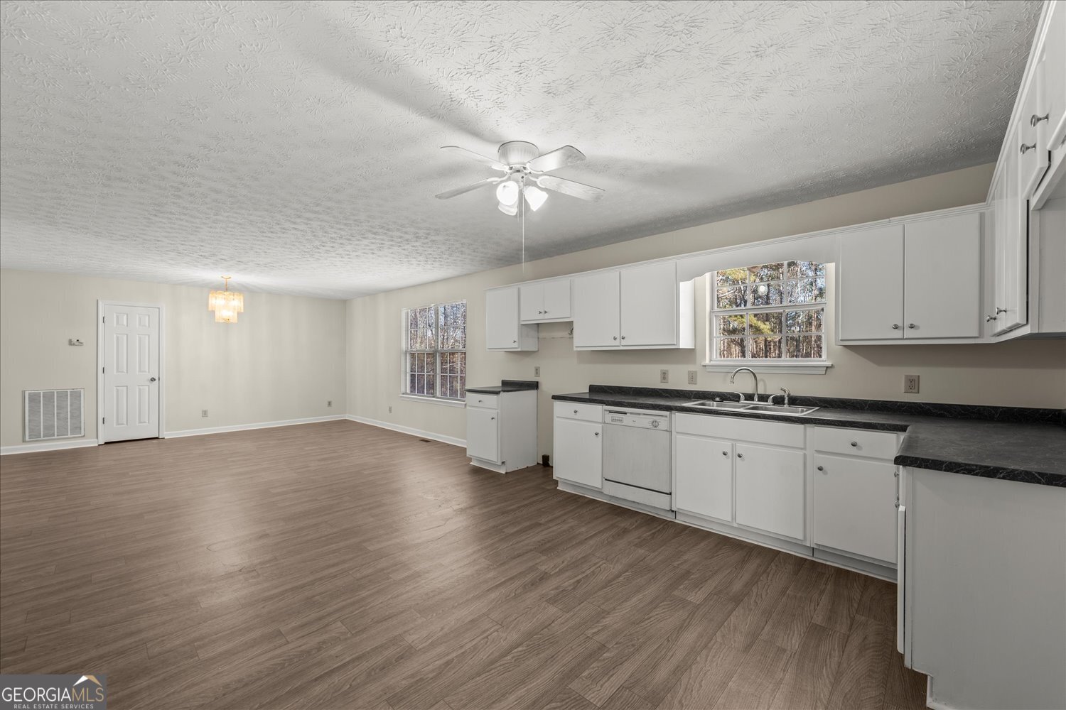 1328 Ward Drive Property Photo 7