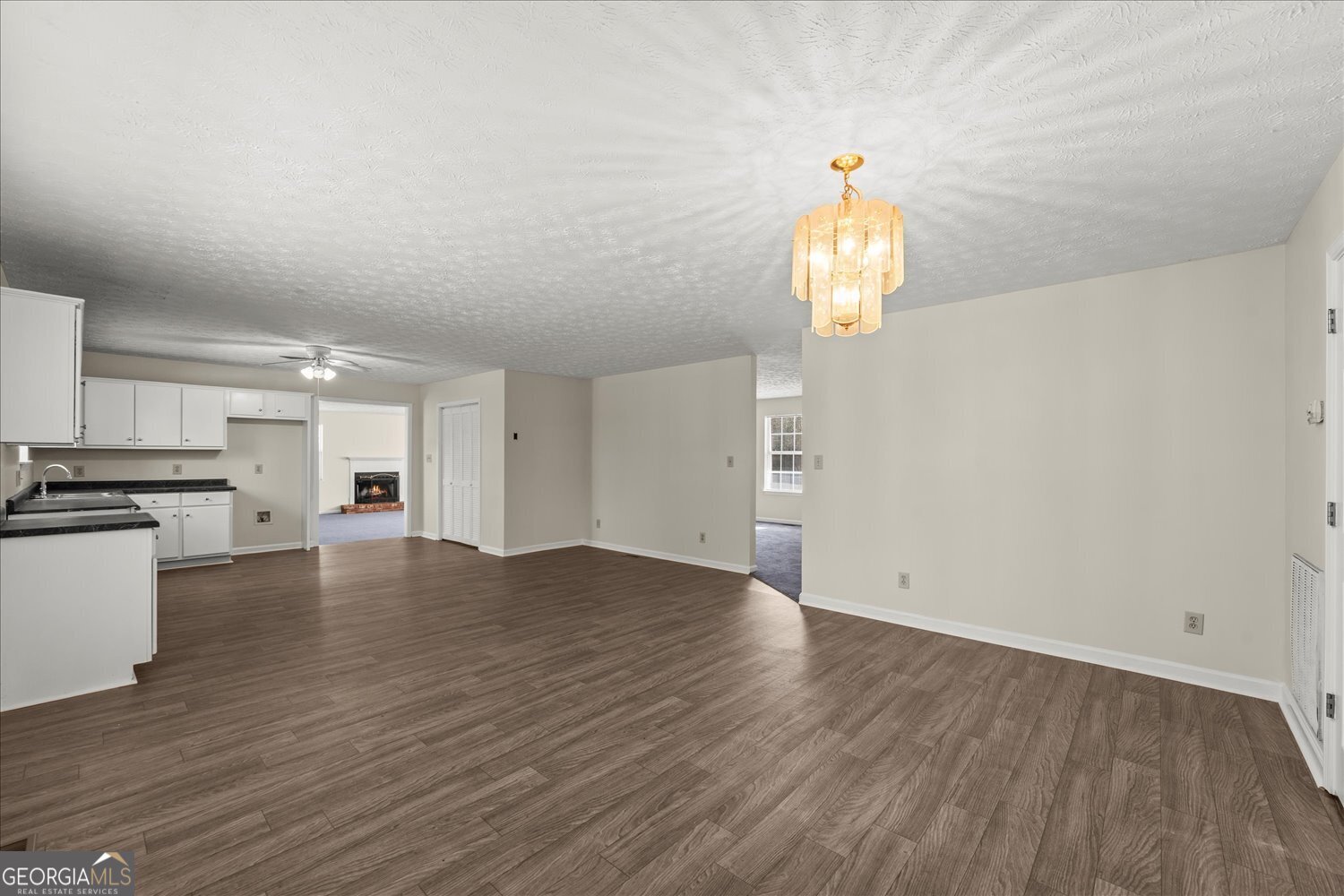 1328 Ward Drive Property Photo 8