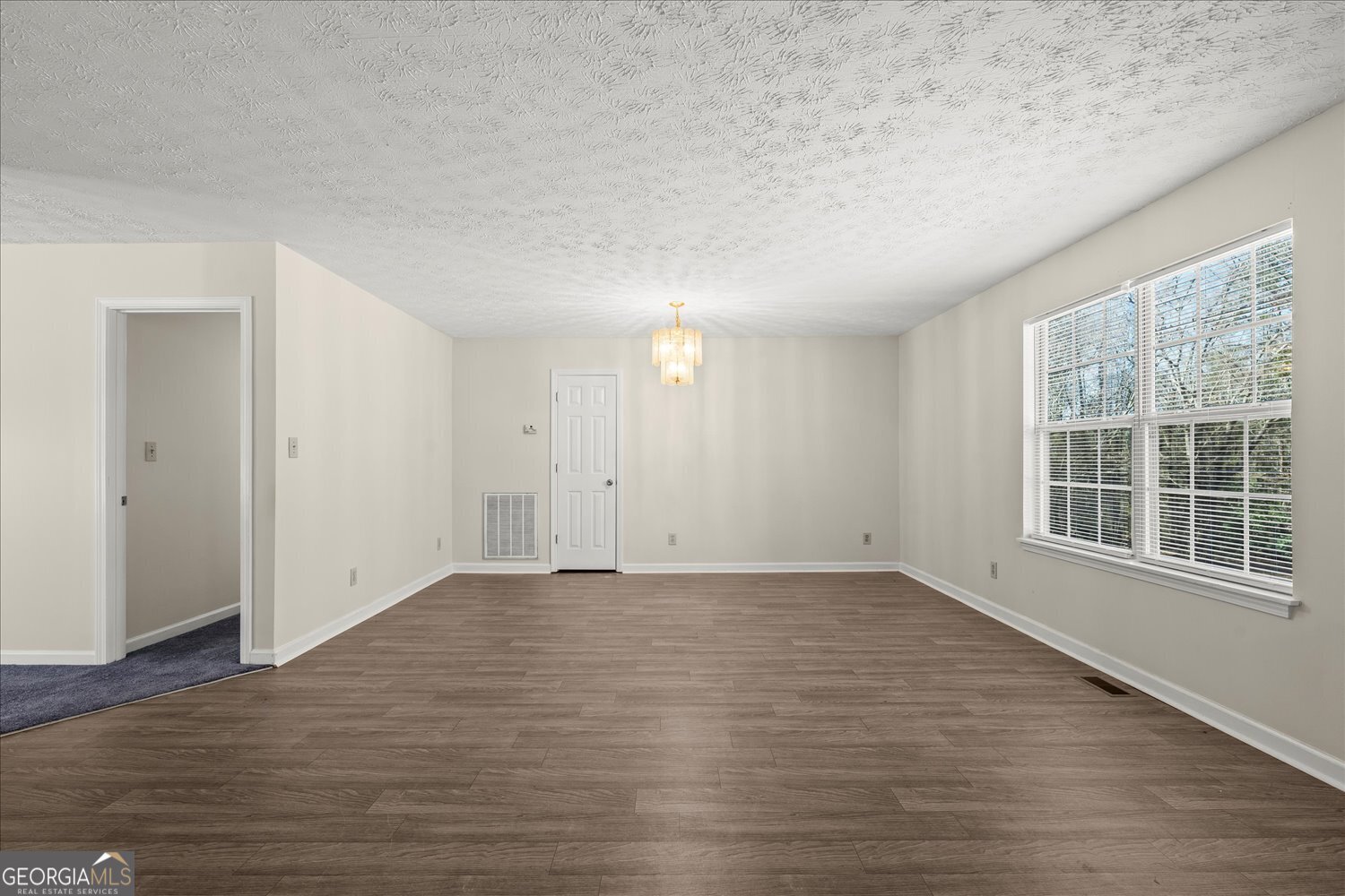 1328 Ward Drive Property Photo 9