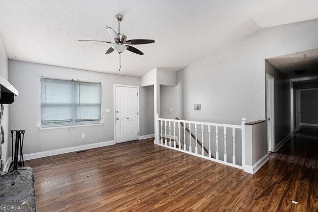 8955 Ochil Lane Property Photo 7