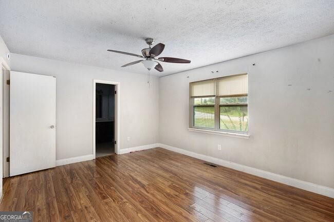 8955 Ochil Lane Property Photo 18