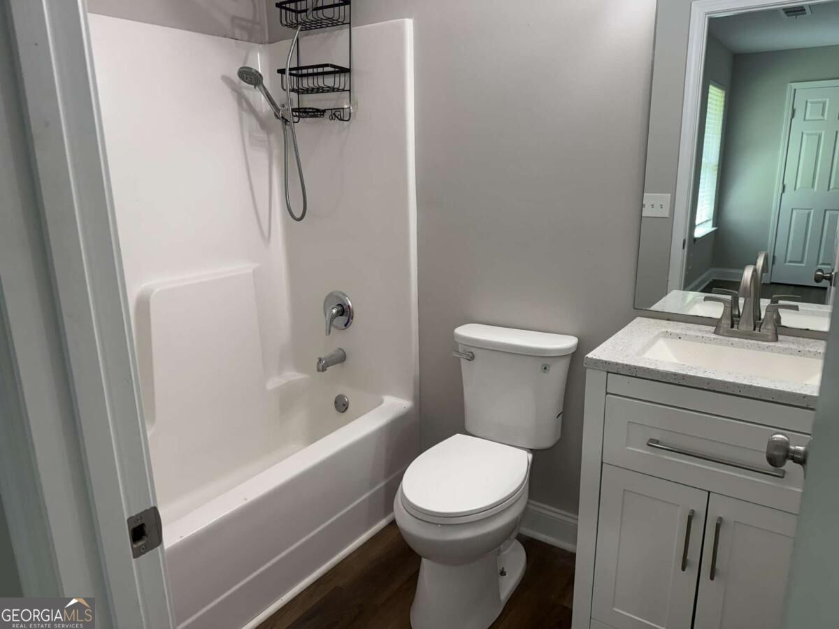 4411 Whitmire Circle Property Photo 11
