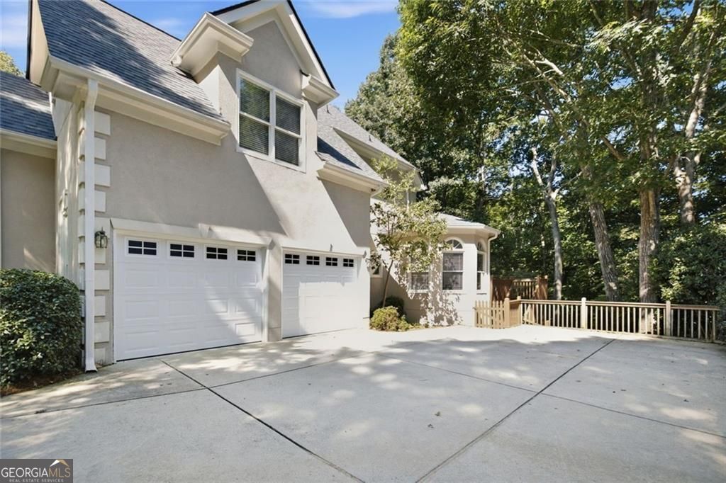 865 Dockbridge Way Property Photo 4