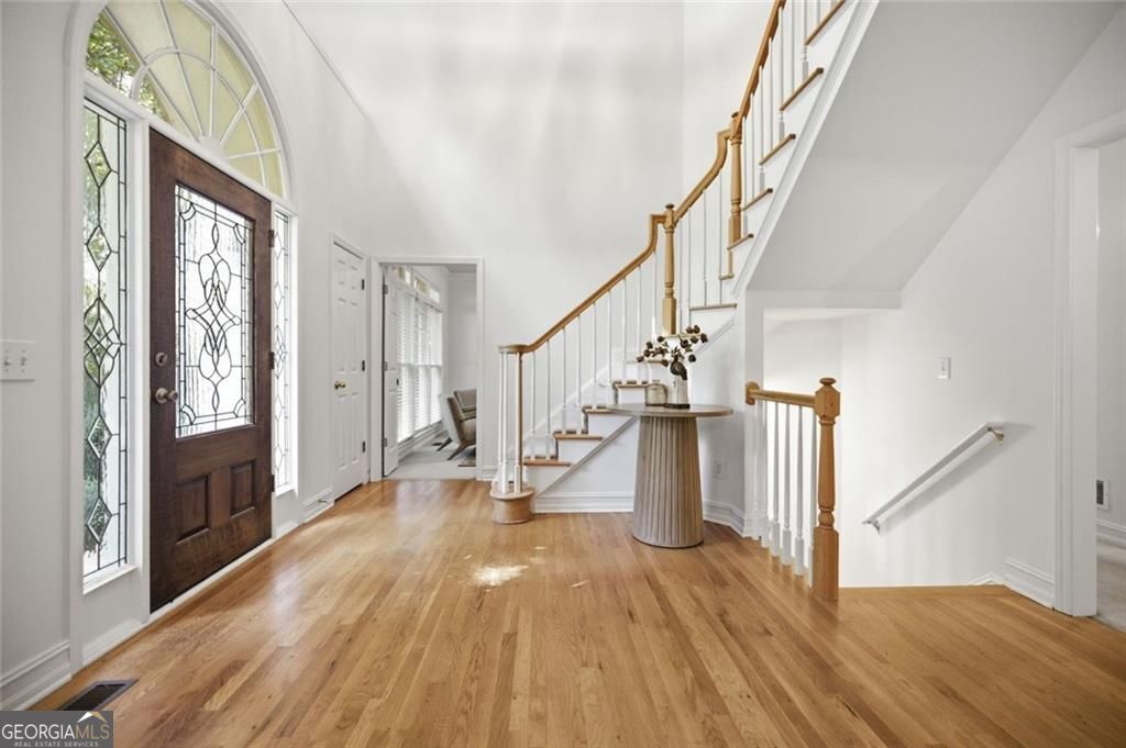 865 Dockbridge Way Property Photo 5