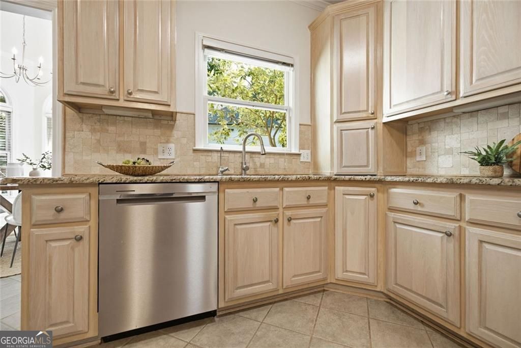 865 Dockbridge Way Property Photo 19