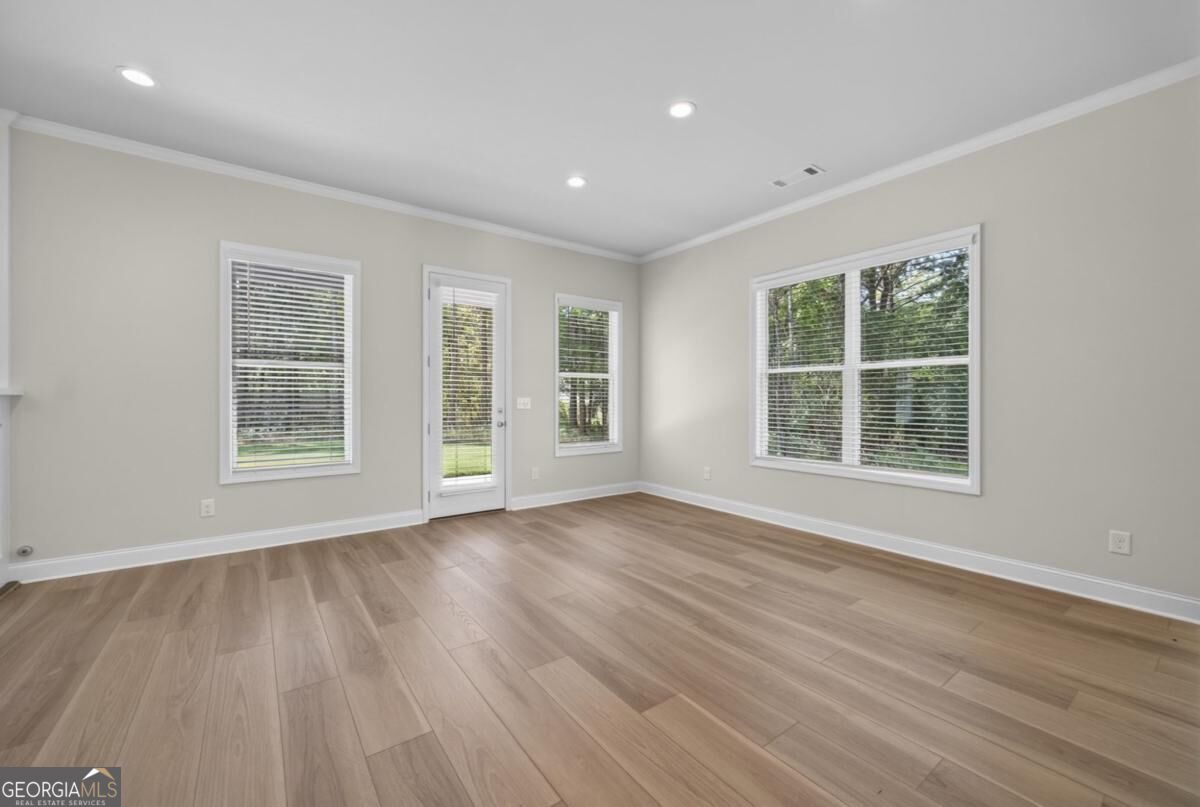 887 Bessie Court Property Photo 23