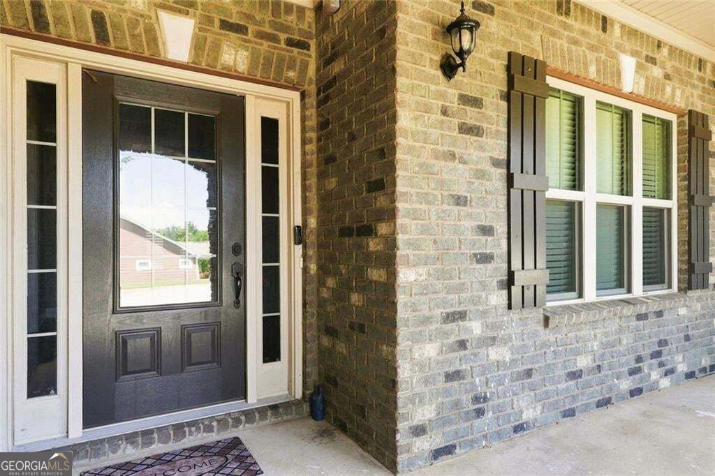 6130 Arlington Circle Property Photo 4