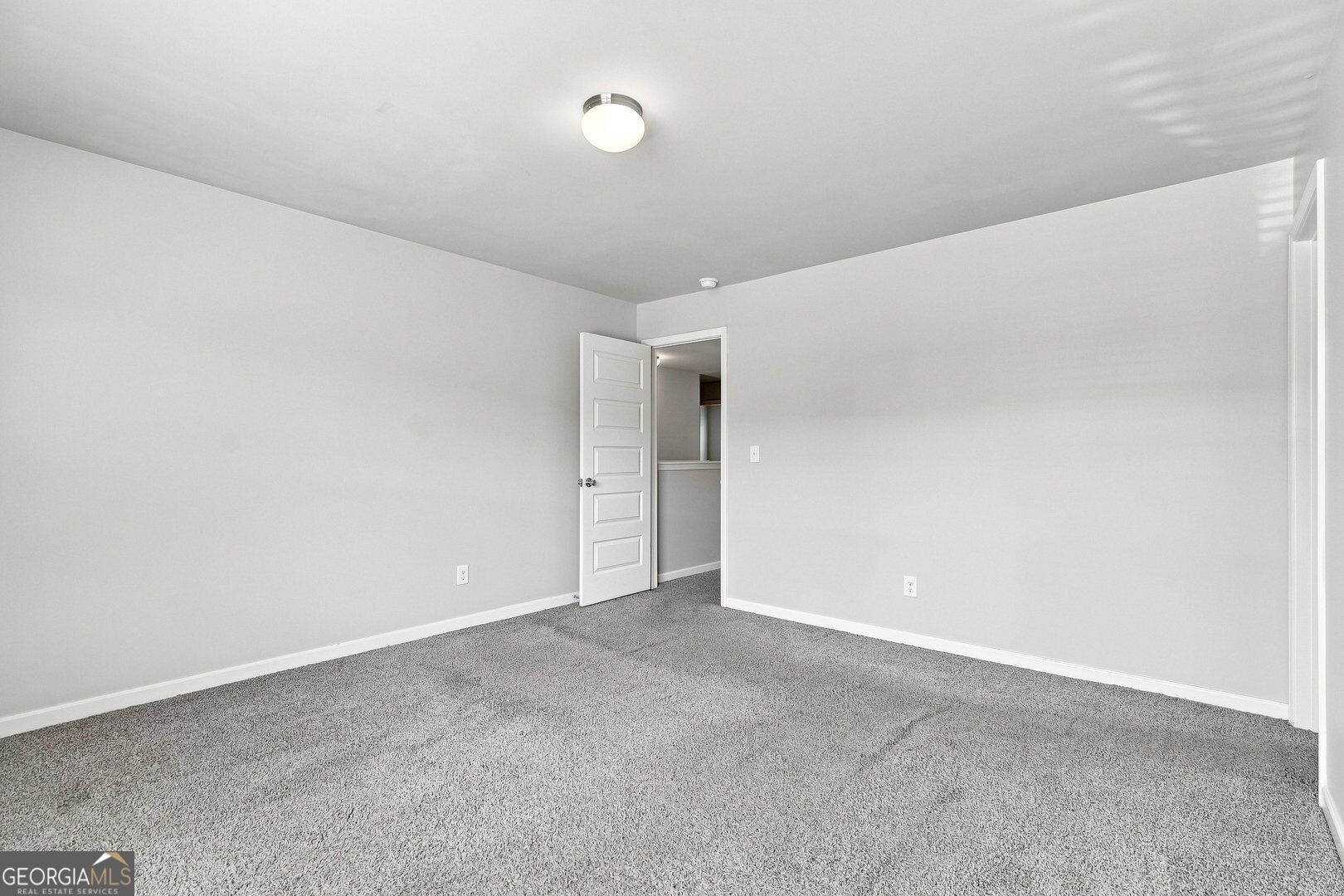 620 Emporia Loop Property Photo 23