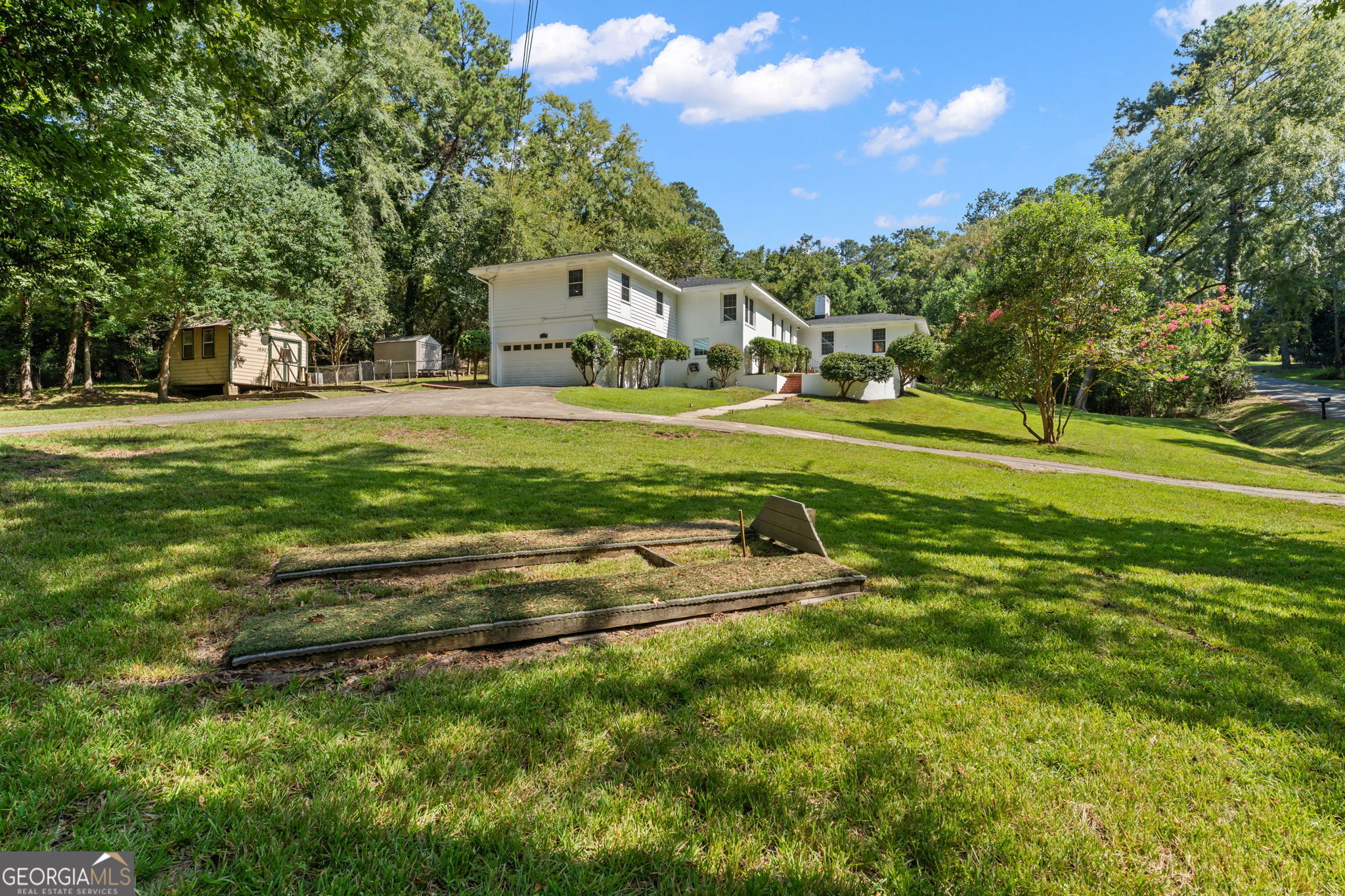 1695 Briarcliff Road Property Photo 4