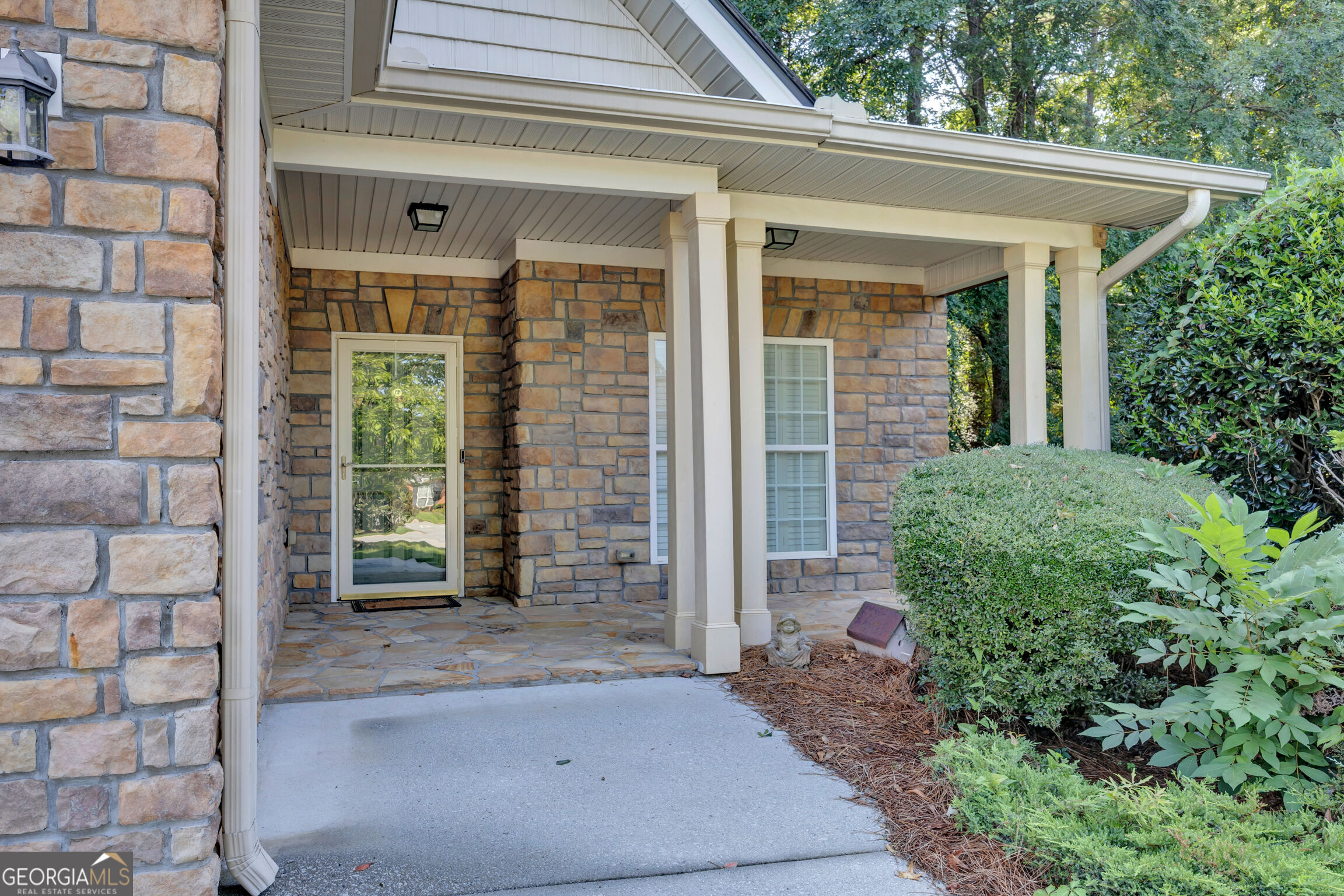 10115 Malcolm Court Property Photo 2