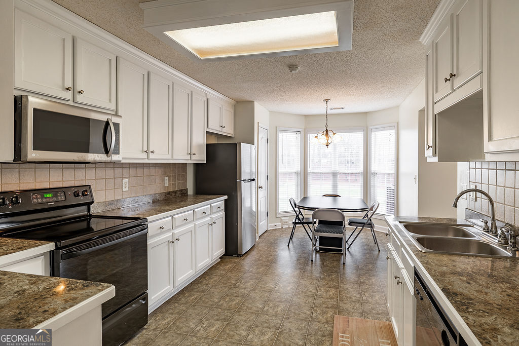 871 Jefferson Walk Circle Property Photo 13