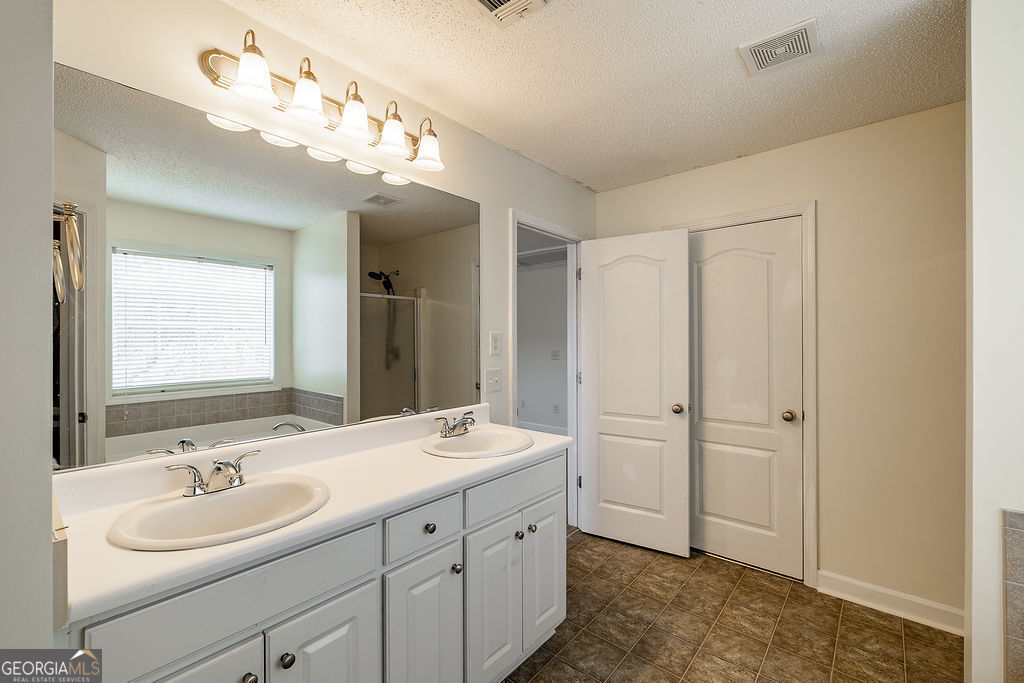 871 Jefferson Walk Circle Property Photo 18