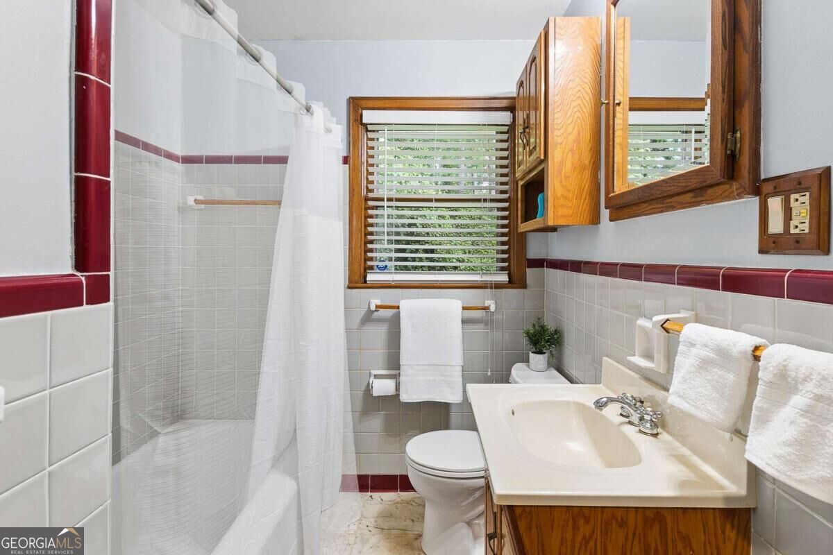 755 Iris Terrace Property Photo 12